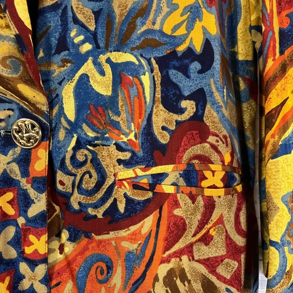 Intriguing Threads Colorful Fall blazer size M
W8 - Picture 4 of 7